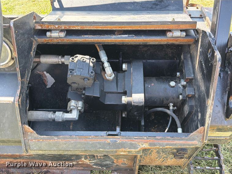 image for item DZ4853 2021 Caterpillar HM415C skid steer mulcher