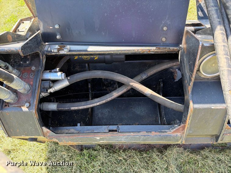 image for item DZ4853 2021 Caterpillar HM415C skid steer mulcher