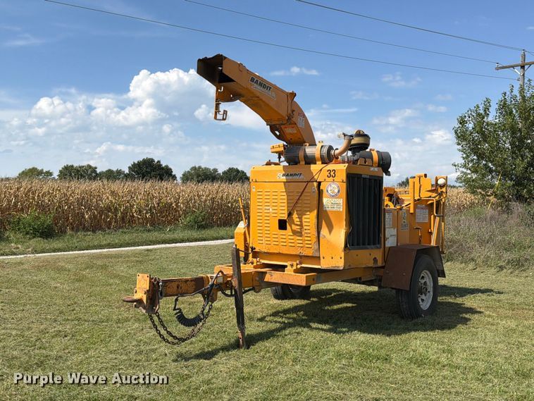 image for item DZ4854 2013 Bandit 990XP wood chipper
