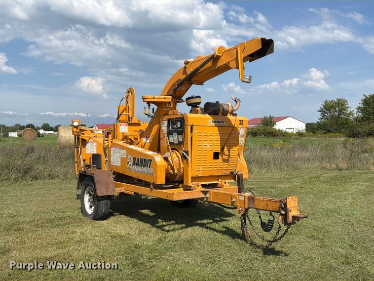 image for item DZ4854 2013 Bandit 990XP wood chipper