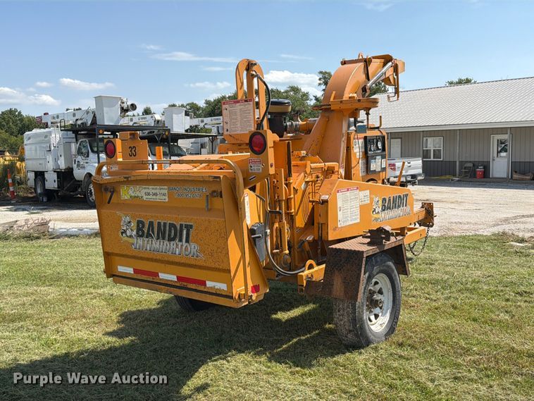 image for item DZ4854 2013 Bandit 990XP wood chipper