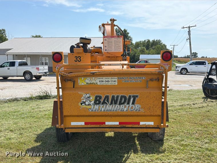image for item DZ4854 2013 Bandit 990XP wood chipper