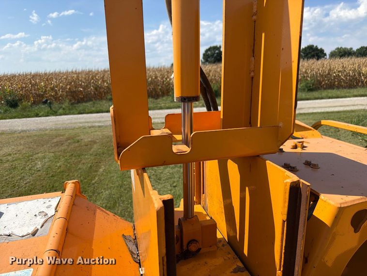 image for item DZ4854 2013 Bandit 990XP wood chipper
