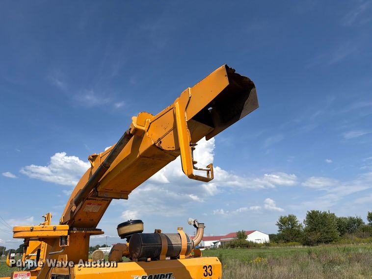 image for item DZ4854 2013 Bandit 990XP wood chipper