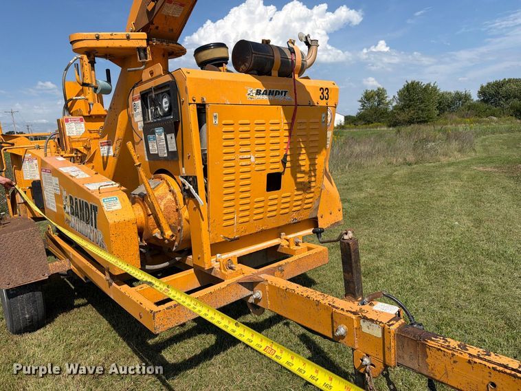 image for item DZ4854 2013 Bandit 990XP wood chipper
