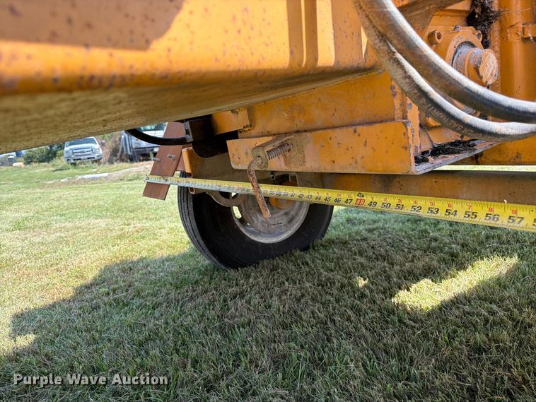 image for item DZ4854 2013 Bandit 990XP wood chipper