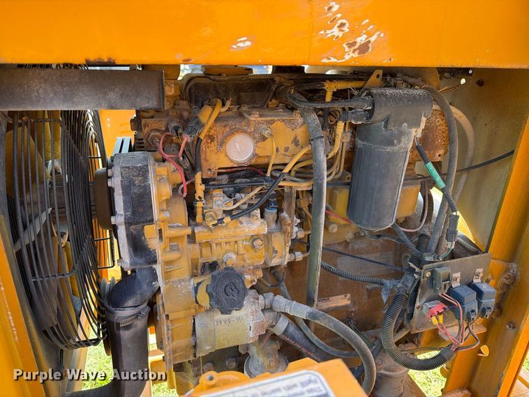 image for item DZ4854 2013 Bandit 990XP wood chipper