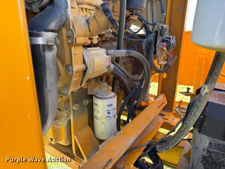 image for item DZ4854 2013 Bandit 990XP wood chipper