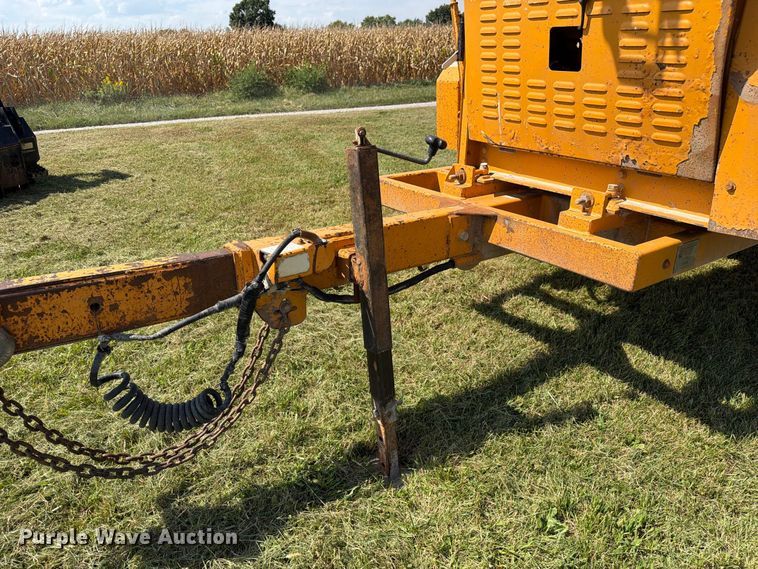 image for item DZ4854 2013 Bandit 990XP wood chipper