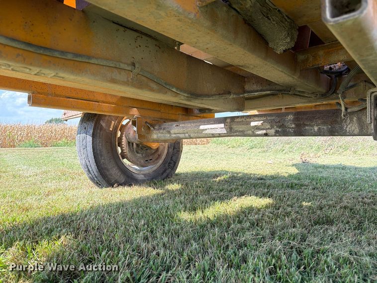 image for item DZ4854 2013 Bandit 990XP wood chipper