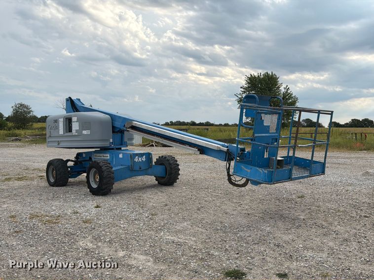 image for item DZ4855 2005 Genie S-40 boom lift