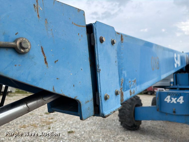 image for item DZ4855 2005 Genie S-40 boom lift
