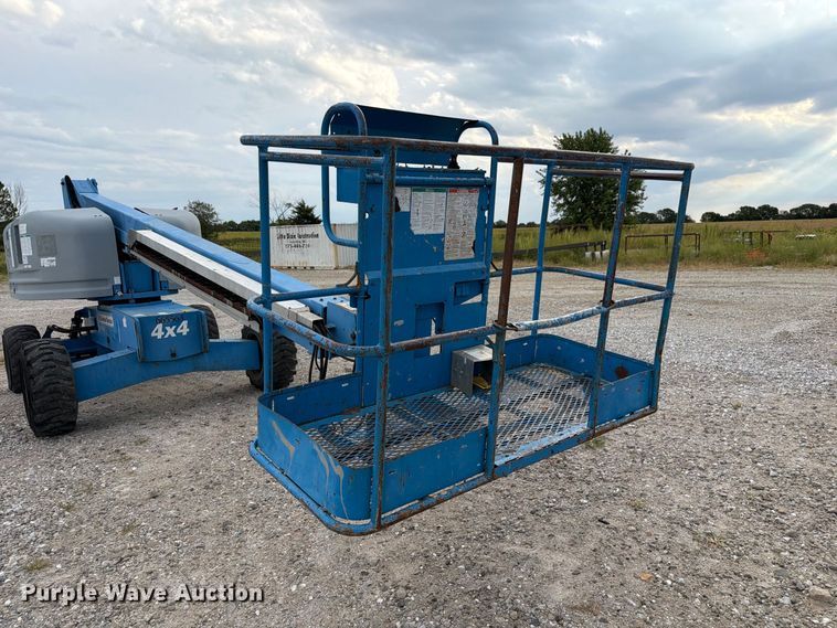 image for item DZ4855 2005 Genie S-40 boom lift
