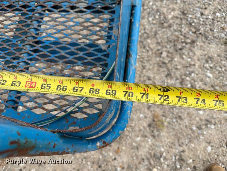 image for item DZ4855 2005 Genie S-40 boom lift