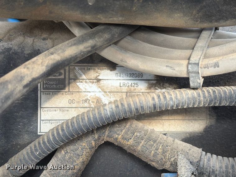 image for item DZ4855 2005 Genie S-40 boom lift