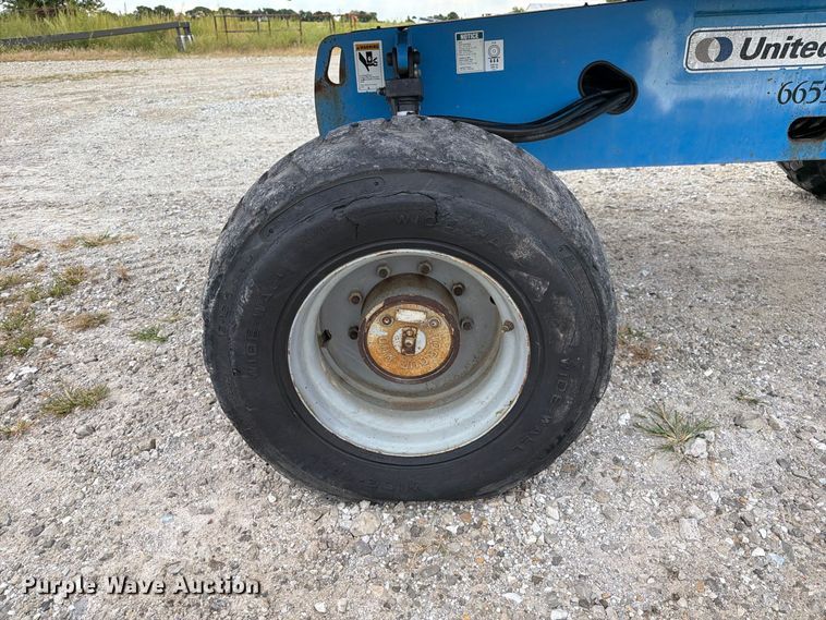 image for item DZ4855 2005 Genie S-40 boom lift