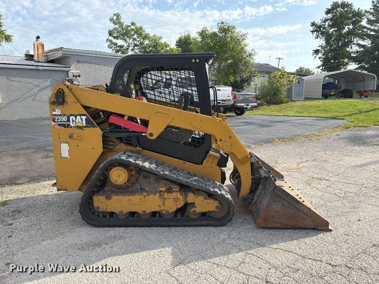 image for item DZ4866 2018 Caterpillar 239D tracked skid steer loader