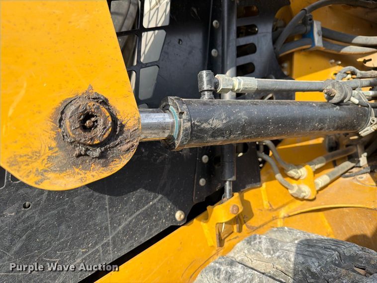 image for item DZ4866 2018 Caterpillar 239D tracked skid steer loader