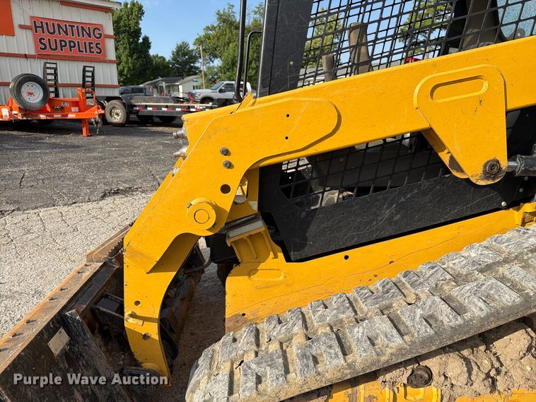 image for item DZ4866 2018 Caterpillar 239D tracked skid steer loader