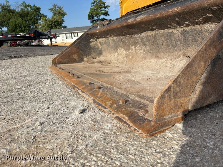 image for item DZ4866 2018 Caterpillar 239D tracked skid steer loader