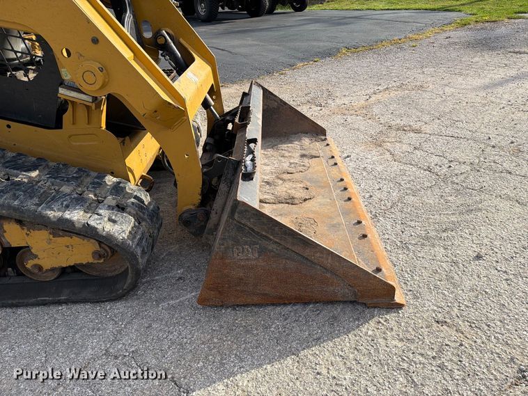 image for item DZ4866 2018 Caterpillar 239D tracked skid steer loader
