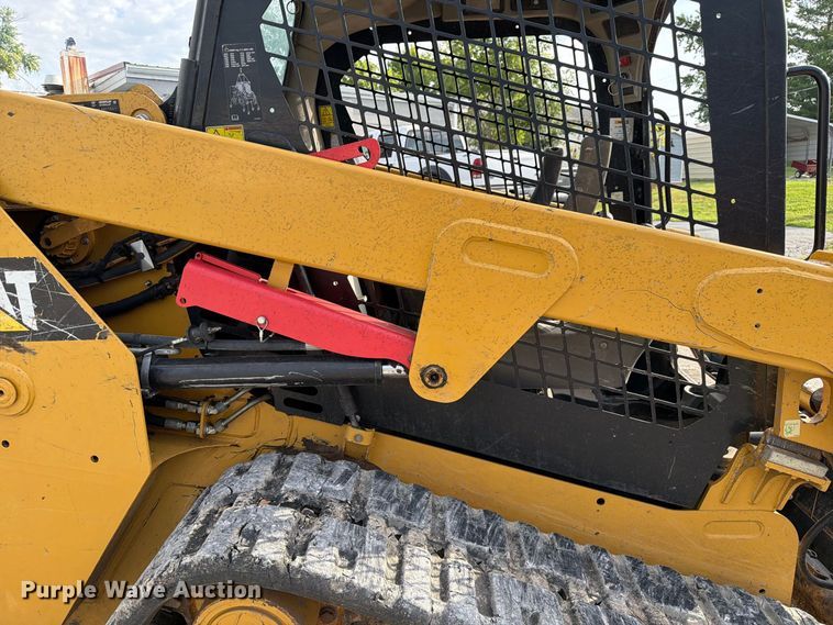 image for item DZ4866 2018 Caterpillar 239D tracked skid steer loader