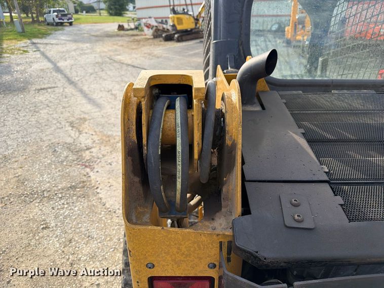 image for item DZ4866 2018 Caterpillar 239D tracked skid steer loader