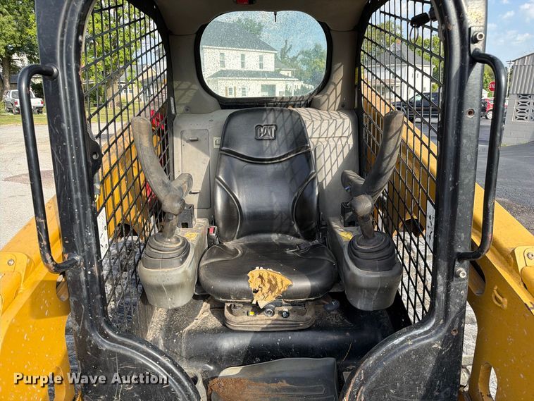 image for item DZ4866 2018 Caterpillar 239D tracked skid steer loader