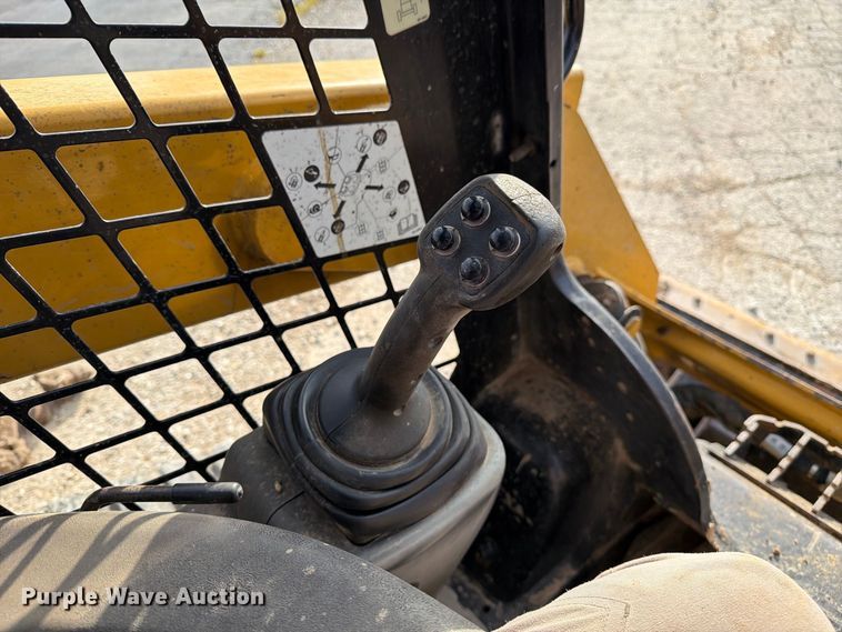 image for item DZ4866 2018 Caterpillar 239D tracked skid steer loader
