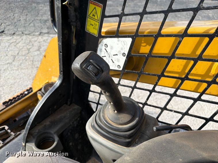 image for item DZ4866 2018 Caterpillar 239D tracked skid steer loader