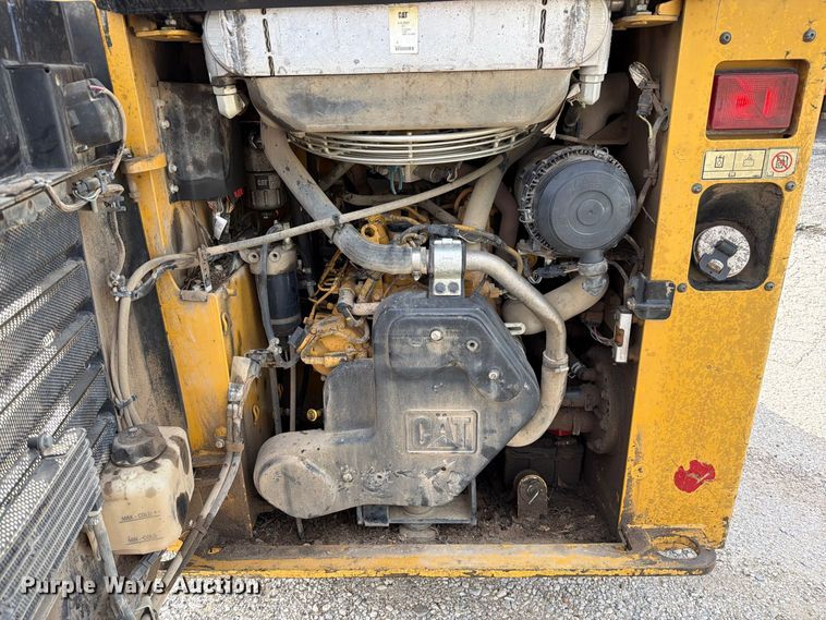 image for item DZ4866 2018 Caterpillar 239D tracked skid steer loader