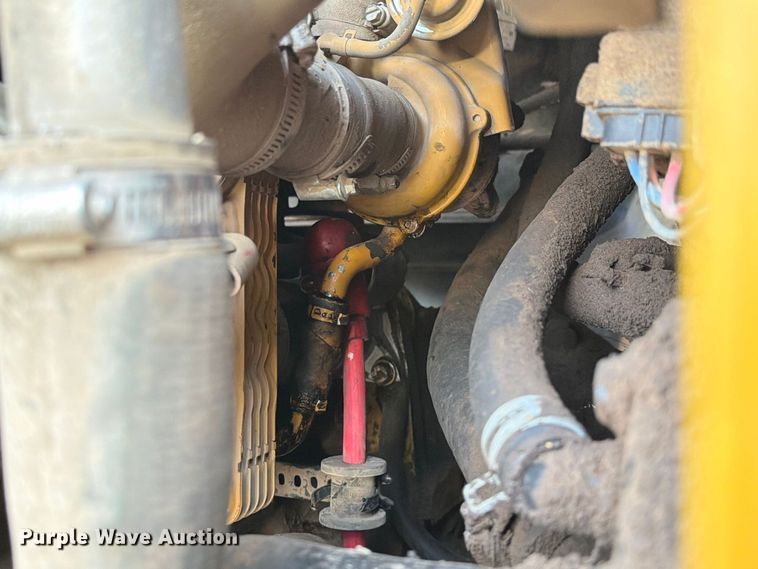 image for item DZ4866 2018 Caterpillar 239D tracked skid steer loader