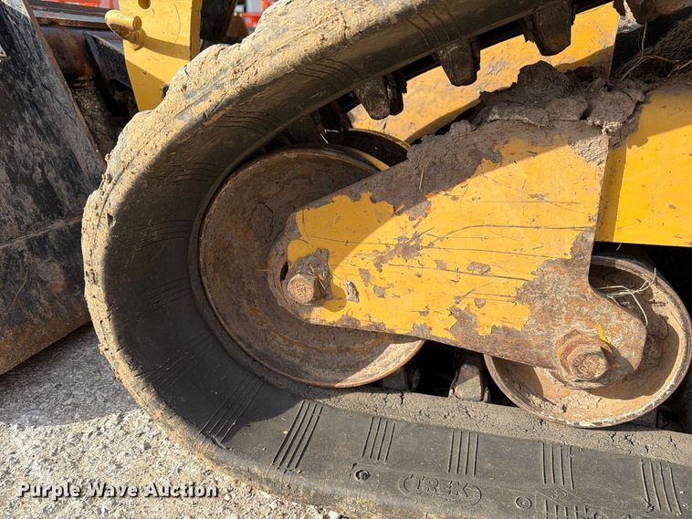 image for item DZ4866 2018 Caterpillar 239D tracked skid steer loader
