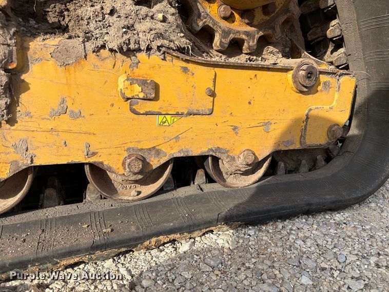 image for item DZ4866 2018 Caterpillar 239D tracked skid steer loader
