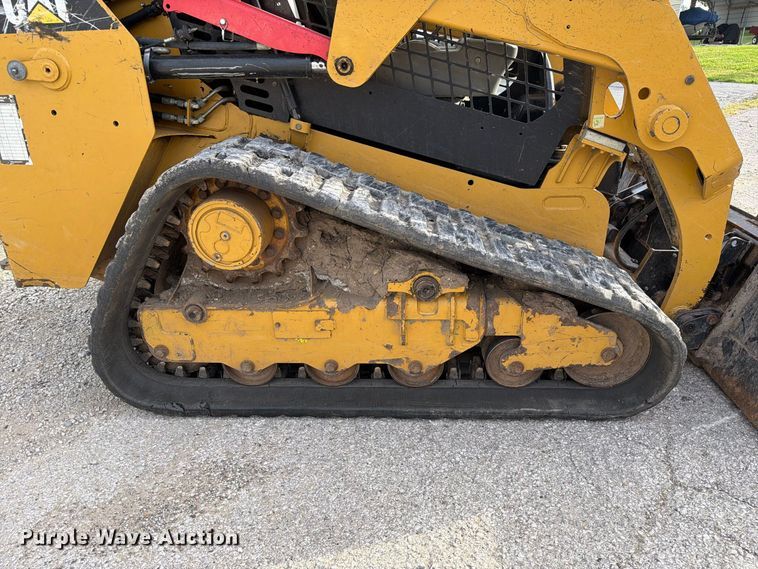 image for item DZ4866 2018 Caterpillar 239D tracked skid steer loader