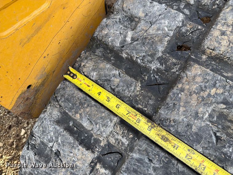 image for item DZ4866 2018 Caterpillar 239D tracked skid steer loader