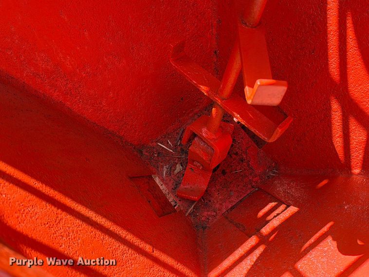 image for item DZ4868 2002 Bobcat Spreader HS8 skid steer spreader
