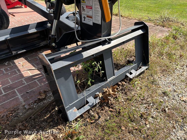image for item DZ4869 2023 LandHonor GM-12-96W skid steer grader