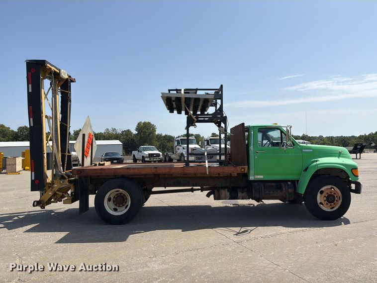 image for item DZ4870 1997 Ford F800 flatbed truck with crash attenuator  