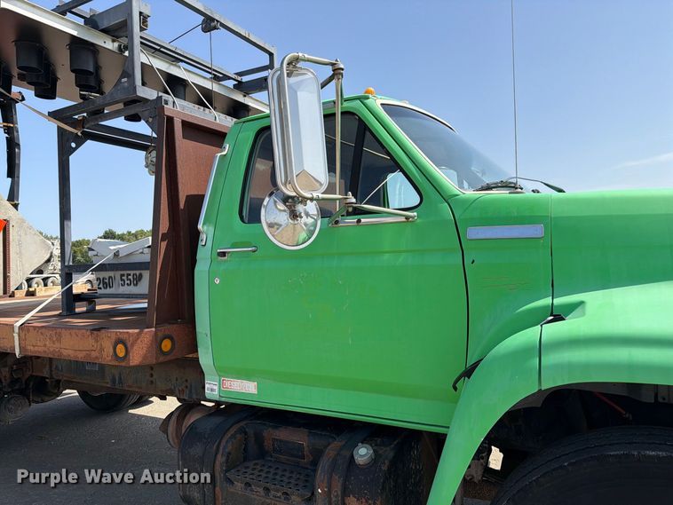 image for item DZ4870 1997 Ford F800 flatbed truck with crash attenuator  