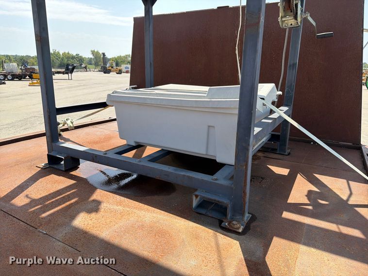 image for item DZ4870 1997 Ford F800 flatbed truck with crash attenuator  