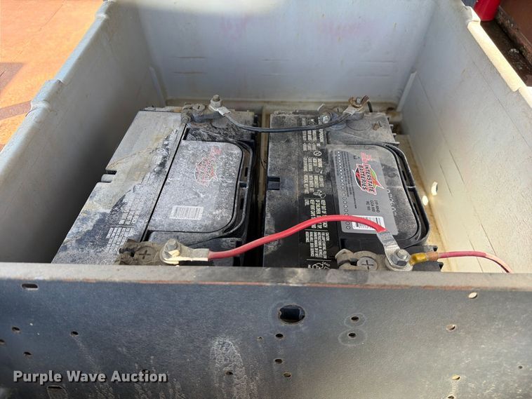 image for item DZ4870 1997 Ford F800 flatbed truck with crash attenuator  