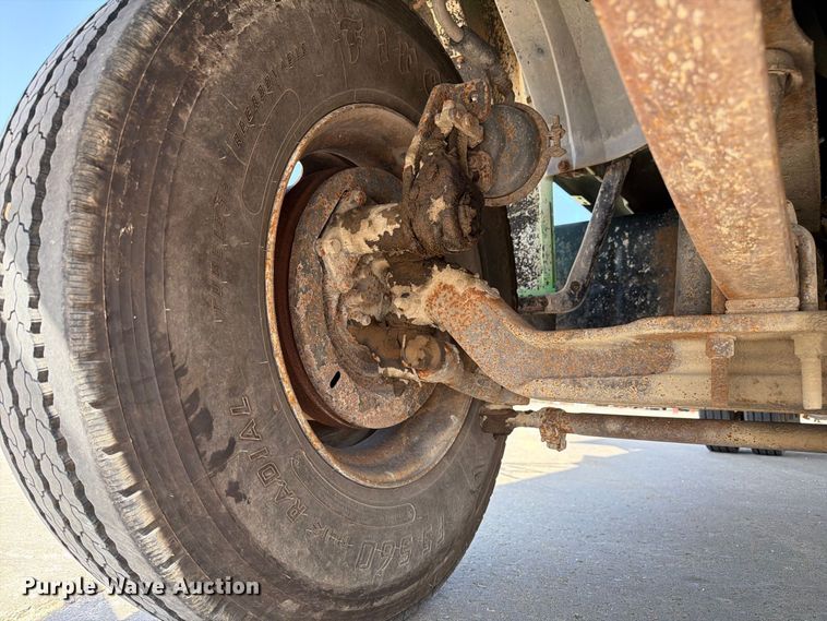 image for item DZ4870 1997 Ford F800 flatbed truck with crash attenuator  