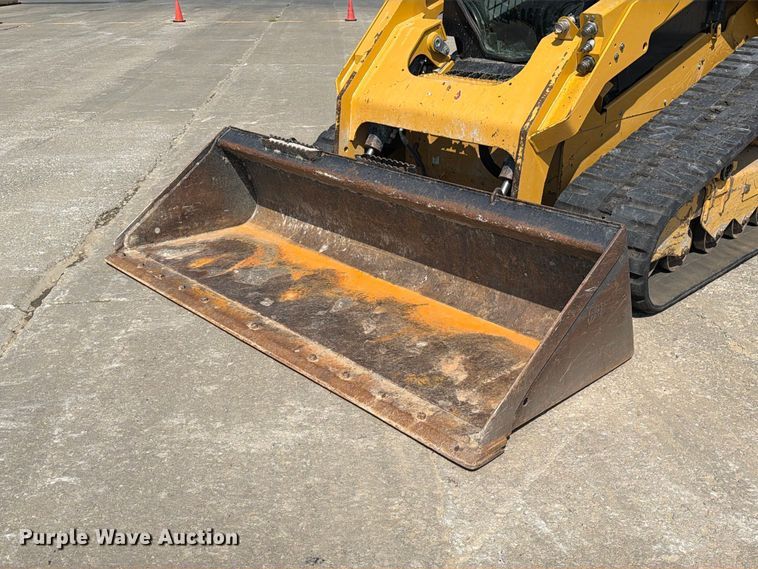 image for item DZ4872 2023 Caterpillar 299D3 tracked skid steer loader