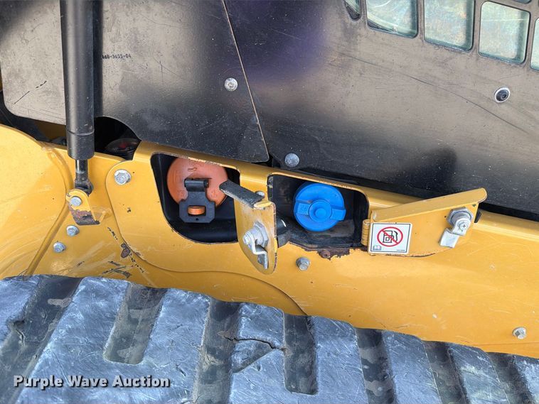 image for item DZ4872 2023 Caterpillar 299D3 tracked skid steer loader