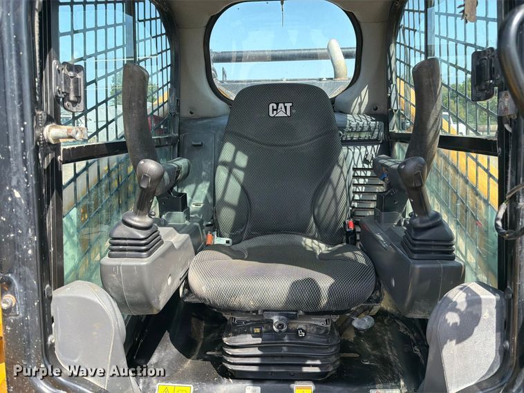 image for item DZ4872 2023 Caterpillar 299D3 tracked skid steer loader