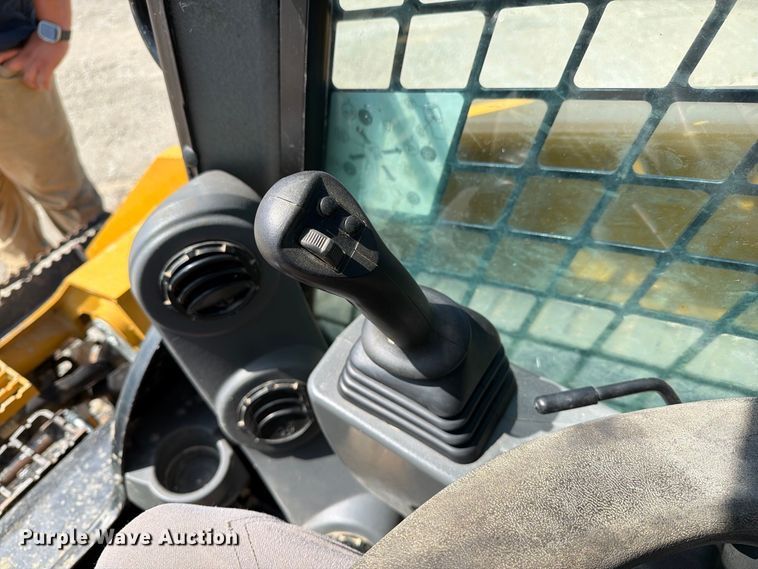 image for item DZ4872 2023 Caterpillar 299D3 tracked skid steer loader