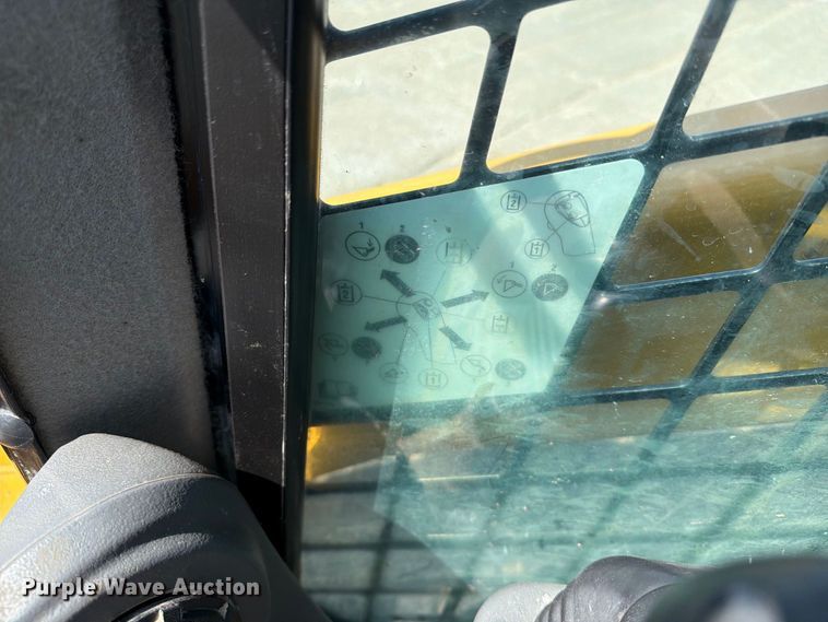 image for item DZ4872 2023 Caterpillar 299D3 tracked skid steer loader