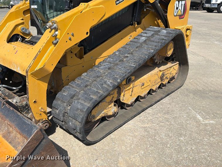image for item DZ4872 2023 Caterpillar 299D3 tracked skid steer loader