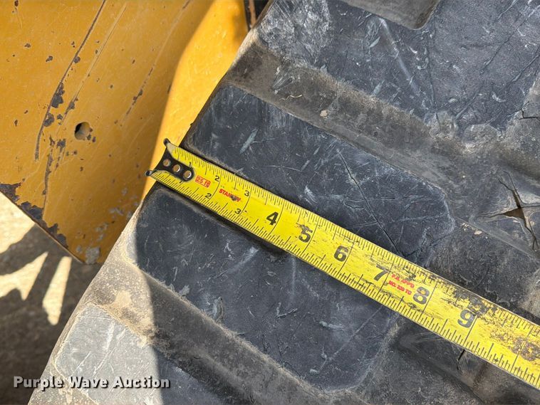 image for item DZ4872 2023 Caterpillar 299D3 tracked skid steer loader